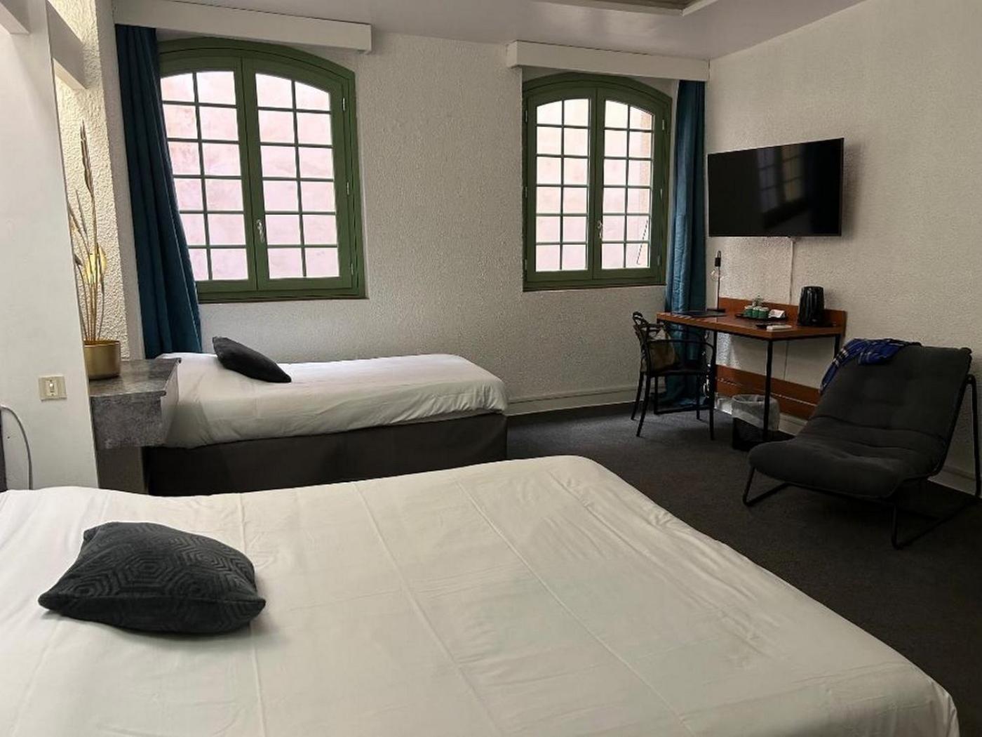 De La Loge 3* Perpignan