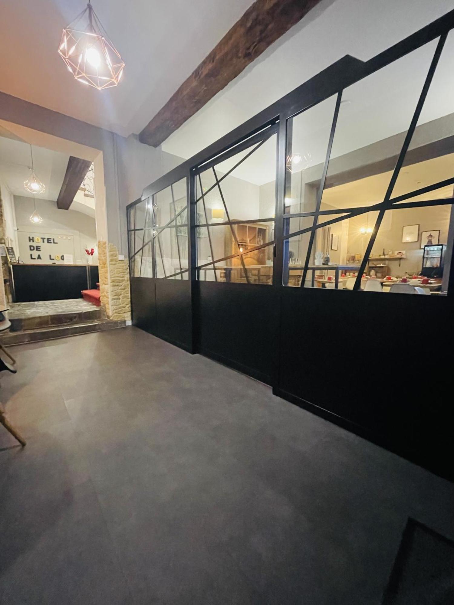 De La Loge Hotel