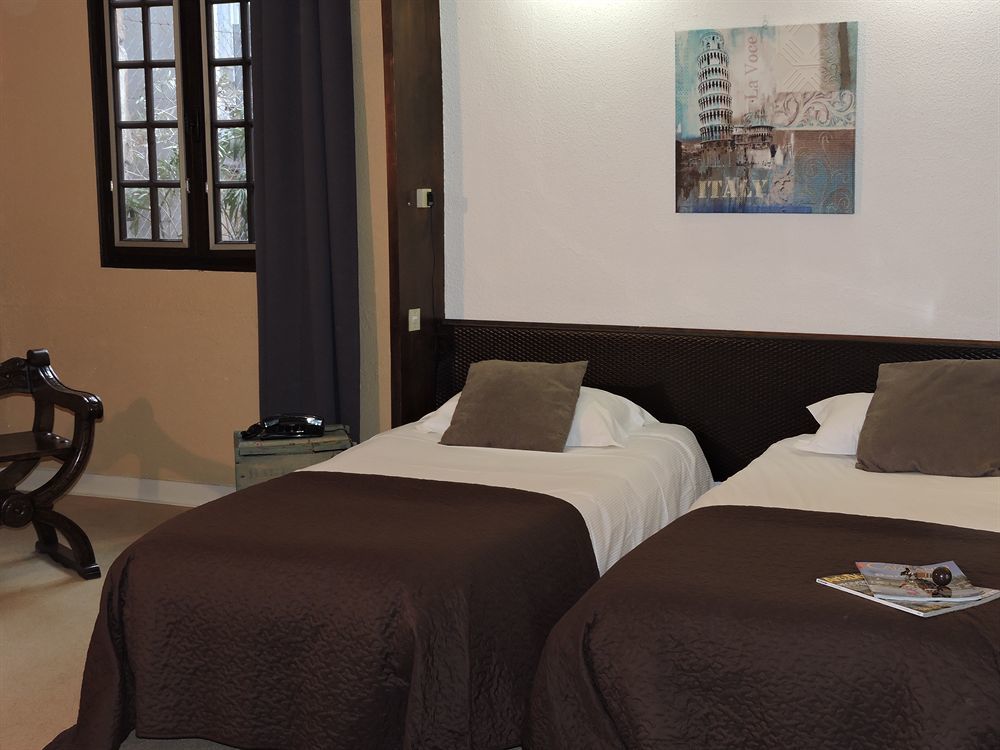 De La Loge 3*